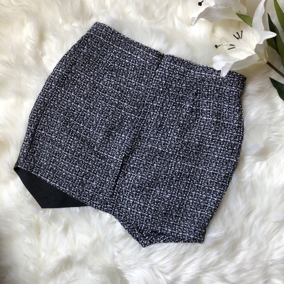 Leather Accented Symmetrical Skirt⚡️ - Picture 2 of 4